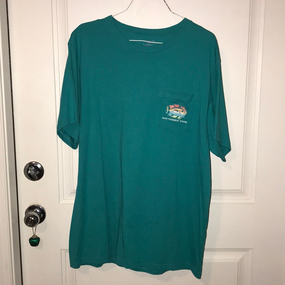 Southern Tide Pocket tee